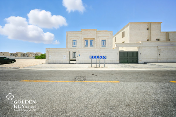 Luxury Villa | Premium Location | Large Layout